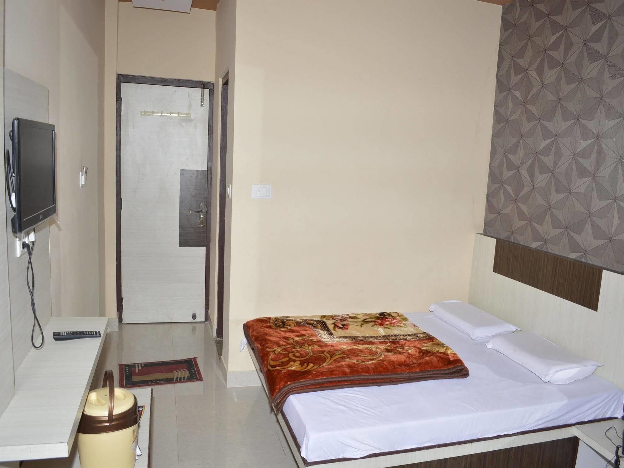 Hotel Mittal Inn Ádzsmir Kültér fotó